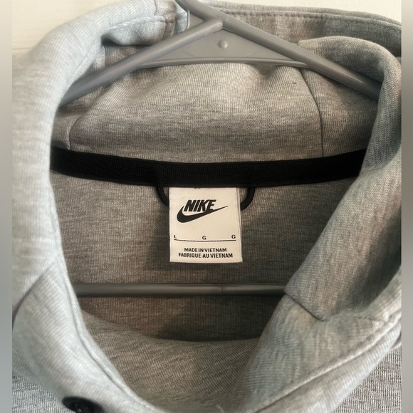 Men's Nike Sportswear Tech Fleece Pullover Hoodie | Size Large - Picture 3 of 8